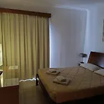 Azores Garden House - And Private - Self Access Keyboard דירה *