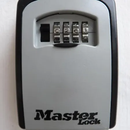 Apartament Azores Garden House - And Private - Self Access Keyboard *