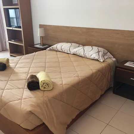アパート Azores Garden House - And Private - Self Access Keyboard *
