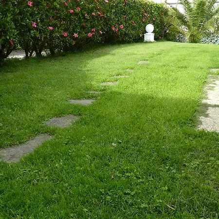 Daire Azores Garden House - And Private - Self Access Keyboard