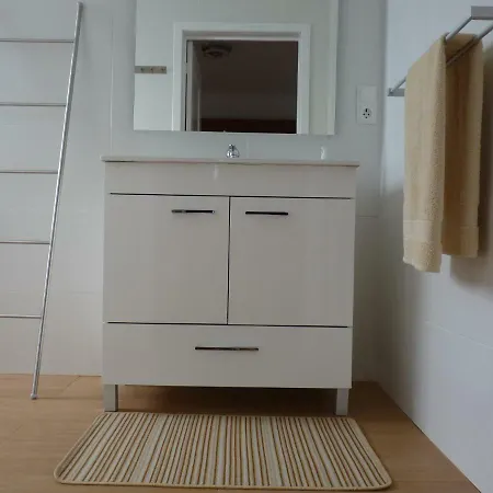 Azores Garden House - And Private - Self Access Keyboard