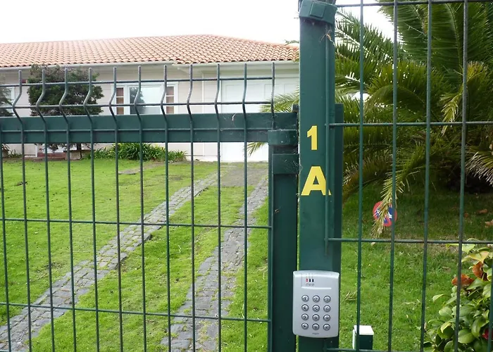 Azores Garden House - And Private - Self Access Keyboard Apartmán