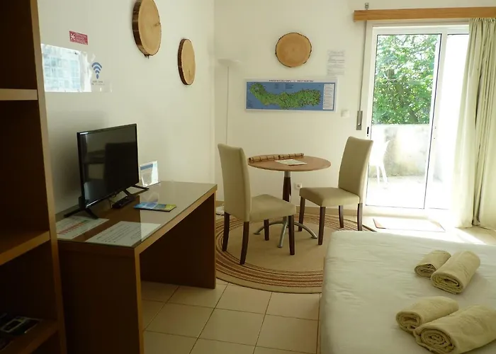 Azores Garden House - And Private - Self Access Keyboard * Ponta Delgada