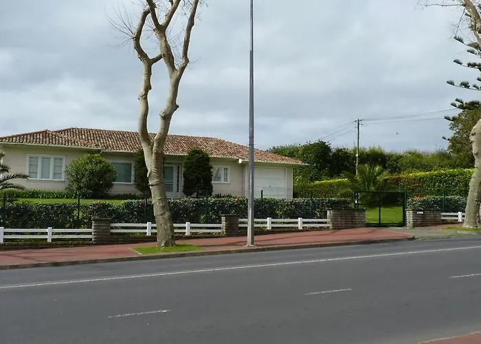 Azores Garden House - And Private - Self Access Keyboard Apartmán
