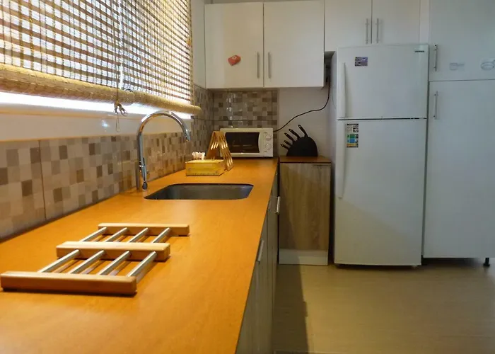 Azores Garden House - And Private - Self Access Keyboard *