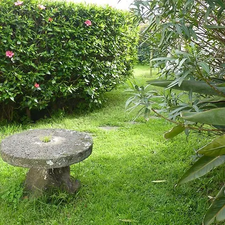 Apartamento Azores Garden House - And Private - Self Access Keyboard