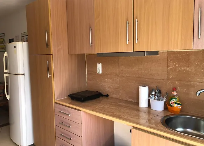 Azores Garden House - And Private - Self Access Keyboard *