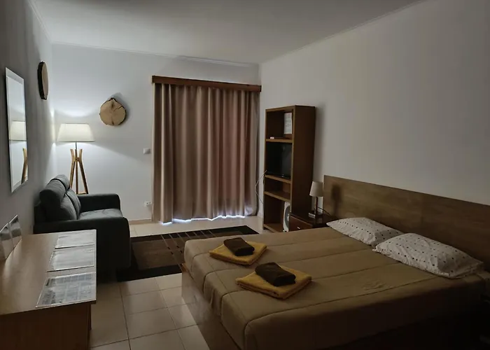 Azores Garden House - And Private - Self Access Keyboard *