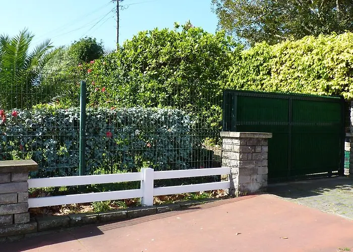 아파트 Azores Garden House - And Private - Self Access Keyboard