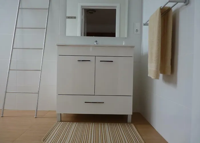 Azores Garden House - And Private - Self Access Keyboard